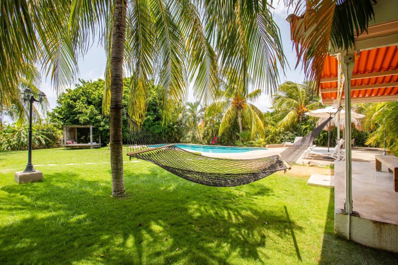 Tuk Tropical Boutique Resort Jan Thiel Willemstad Bagian luar foto